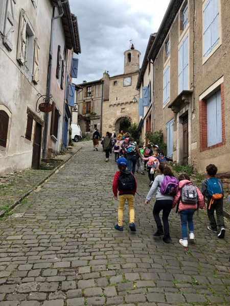 Voyage à Cordes sur Ciel avec les maternelles